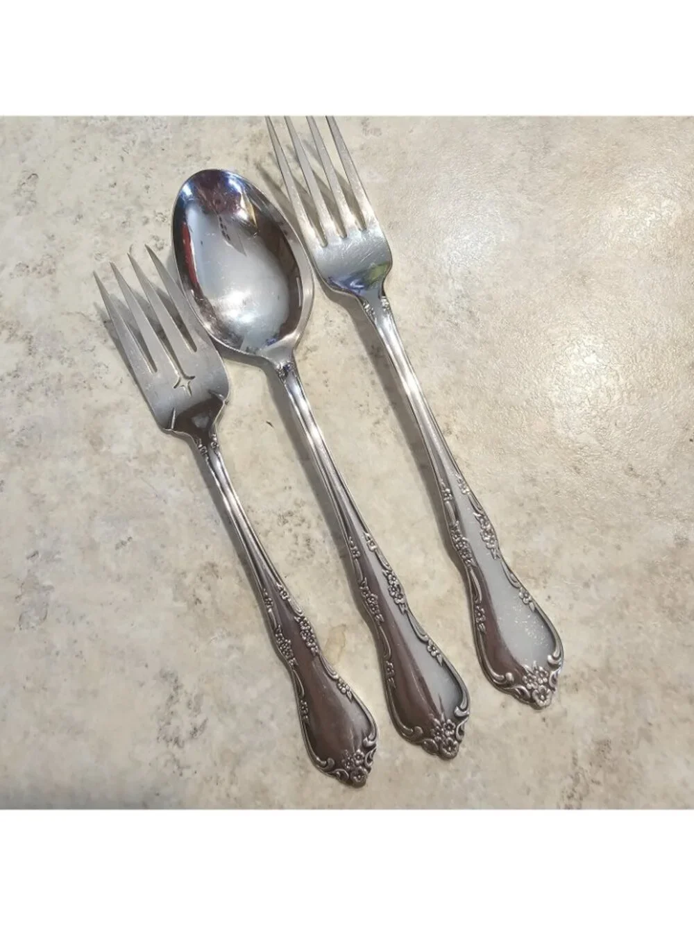 Oneida Fredericksburg Silverplate Set Salad Dinner Fork Soup Spoon 1968 vintage